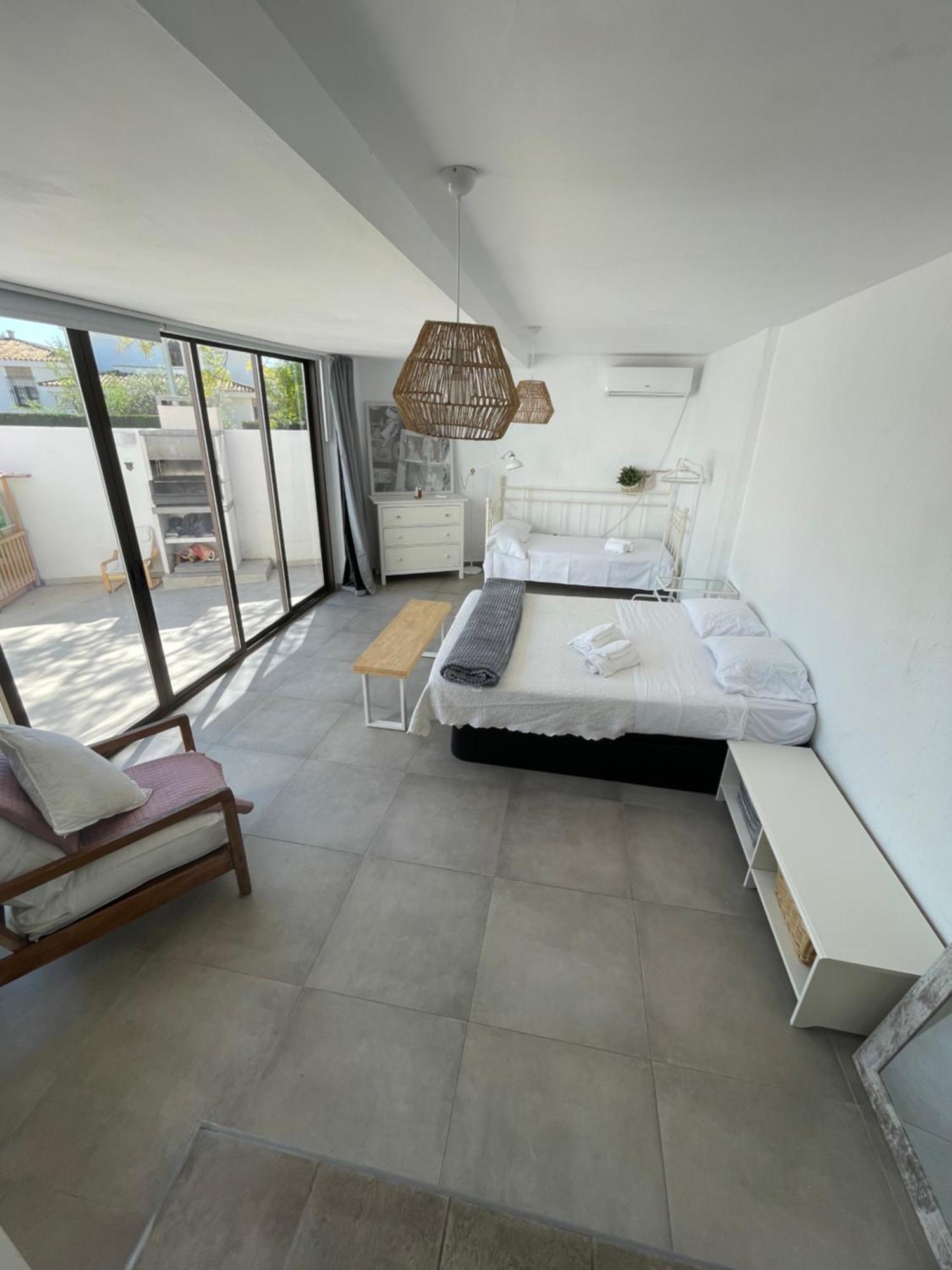 Mediterranean House - Habitaciones Privadas En Casa Compartida Mairena del Aljarafe Exterior foto
