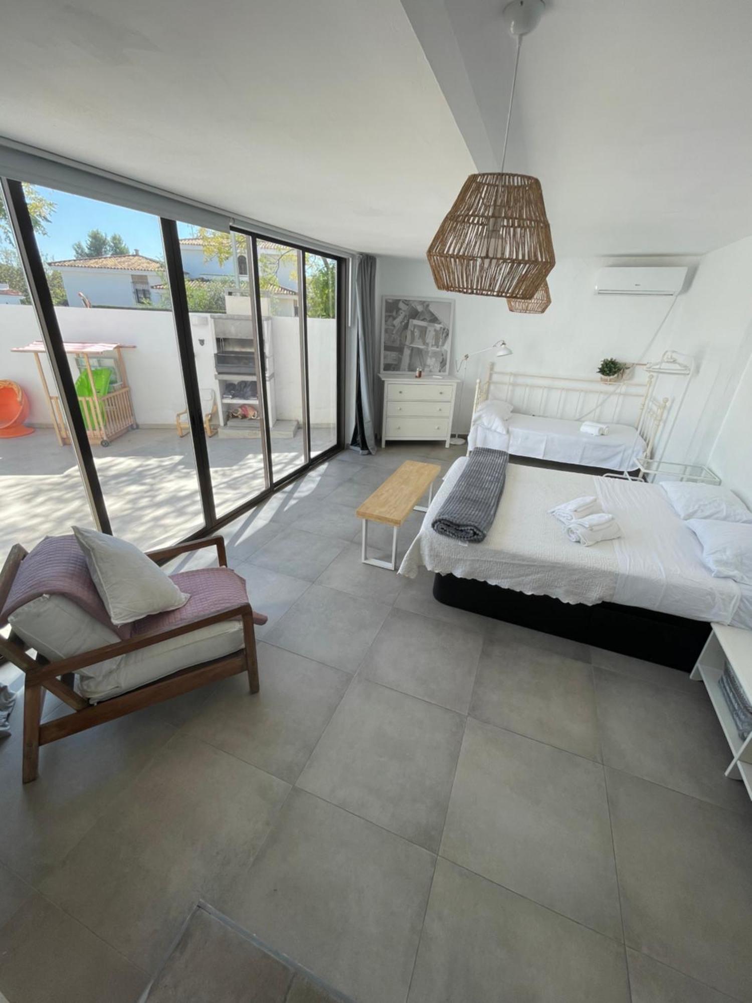 Mediterranean House - Habitaciones Privadas En Casa Compartida Mairena del Aljarafe Exterior foto